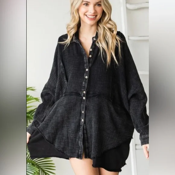 294 1 left ❤️ OLI & HALI MINIERAL WASHED LAYERED HEM
HOODED GAUZE SHIRT - Picture 1 of 4